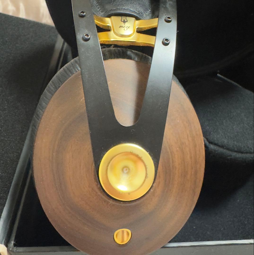 ※8/18迄の限定価格※MEZE 99 CLASSICS ウォールナットゴールド