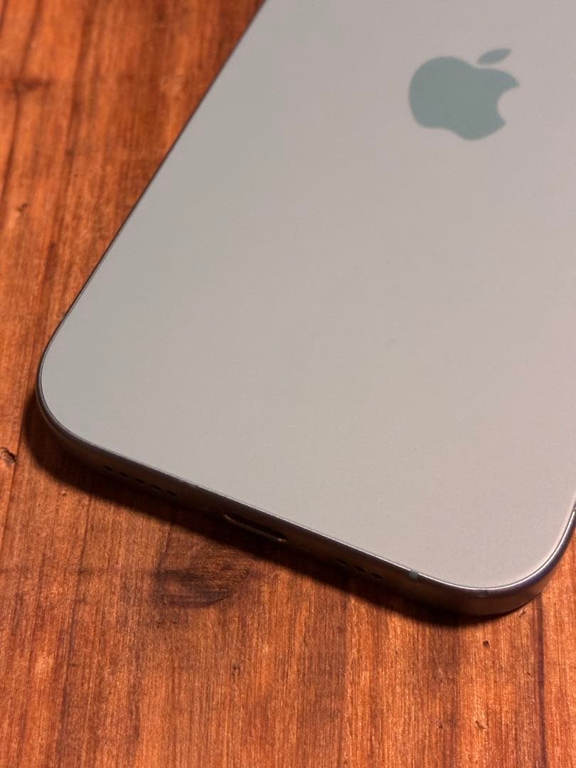 iPhone 16 256GB ティール 画面割れ ジャンク