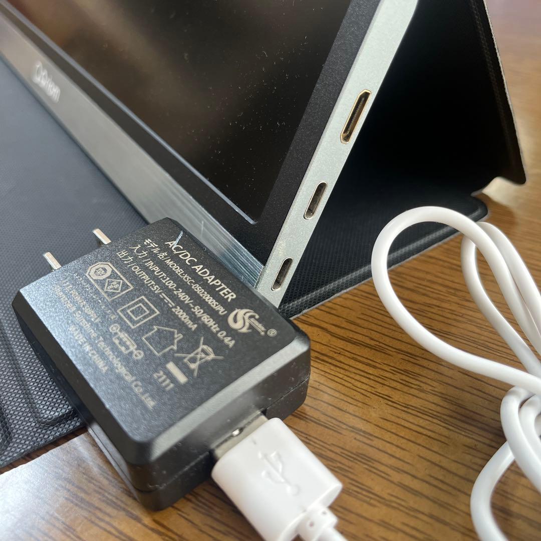 【デスク】Qrion モバイルモニター　アダプター付き　山善