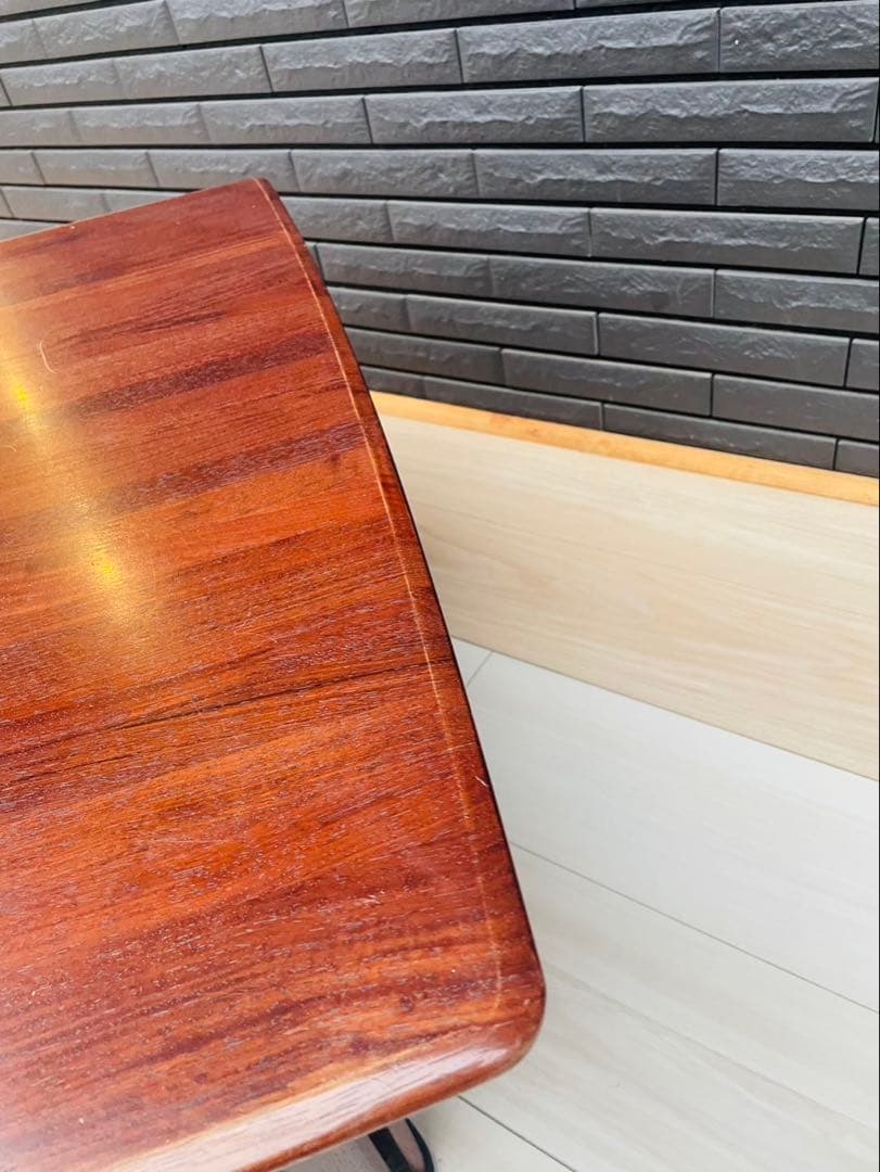 karimoku カリモク　ビベンテ花梨材リビングセンターテーブル正方形