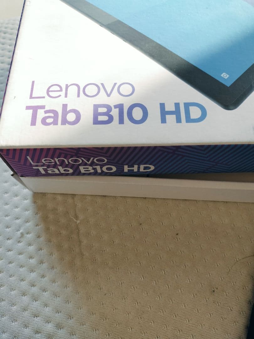 Lenovo　tab B10 HD