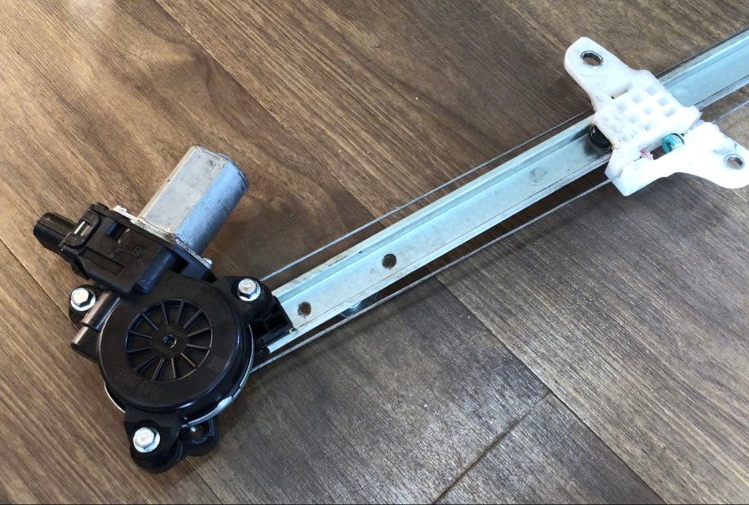 DA17Vパワーウインドウ レギュレーター助手席 エブリィ