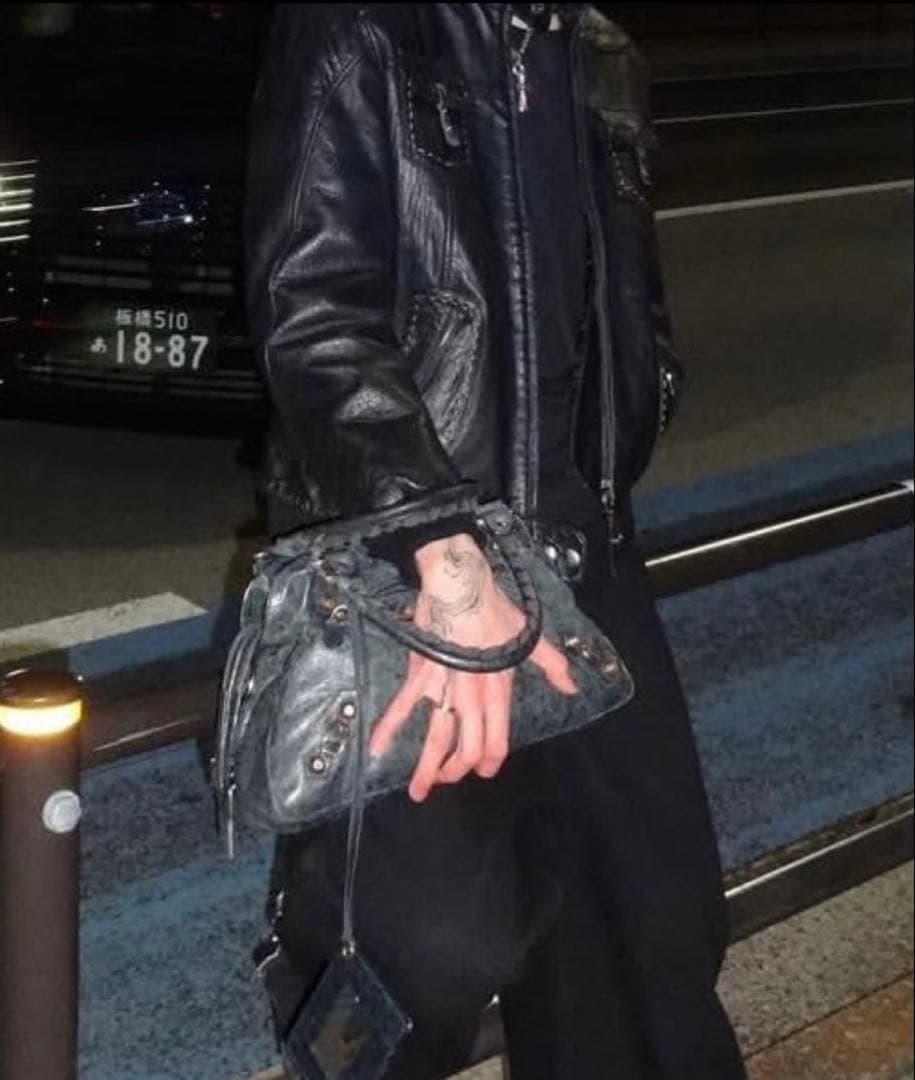 BALENCIAGAバレンシアガシティバック ミ ディアム y2k