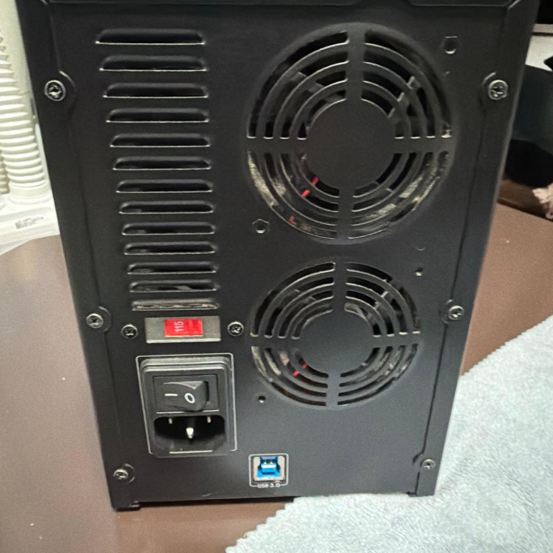 USB 3.0 4スロット HDDケース