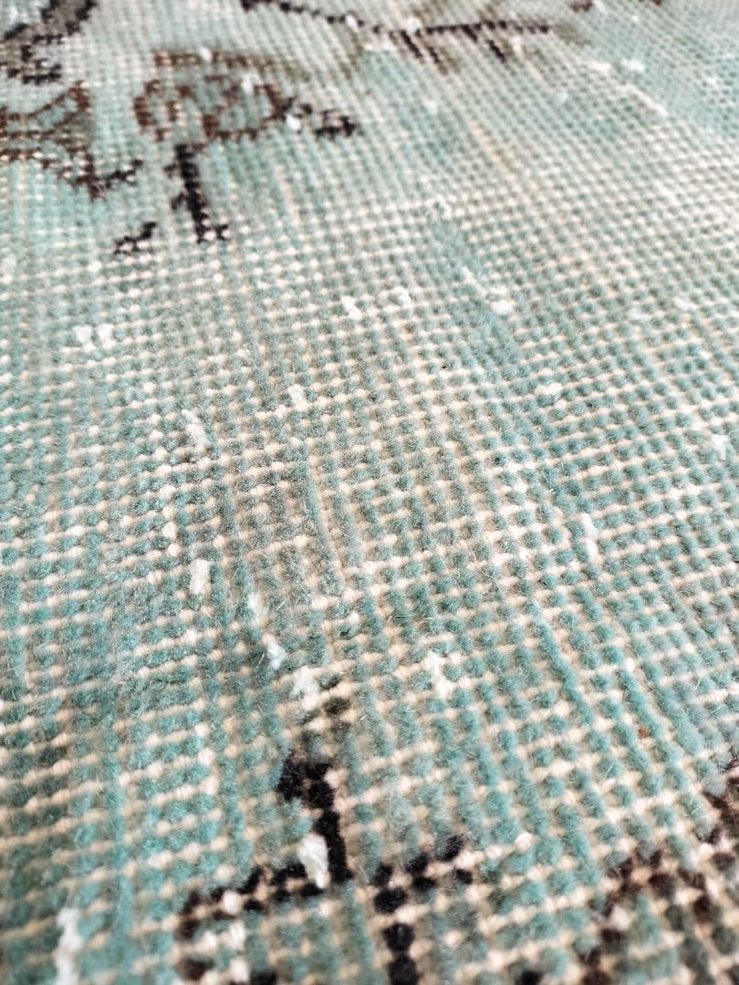 【最終価格】エメラルドグリーンオーバーダイ　ヴィンテージトルコラグ　No.581