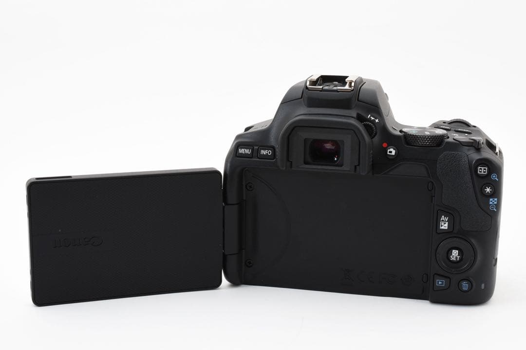 デジタル一眼レフカメラ　Canon kiss X10標準&望遠ダブルレンズセット