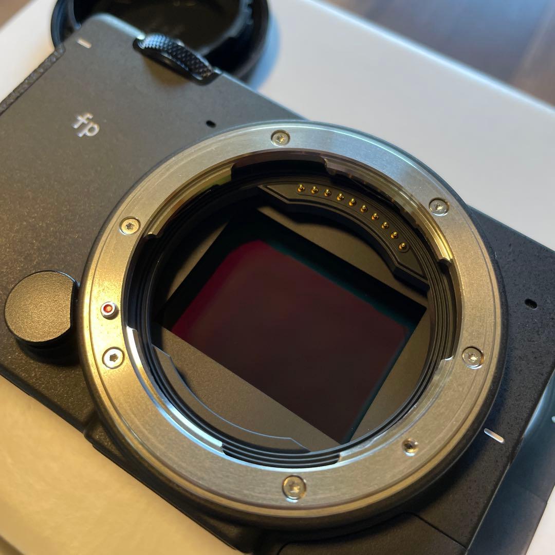 【美品】シグマ SIGMA fp 45mm F2.8 DG DN キット