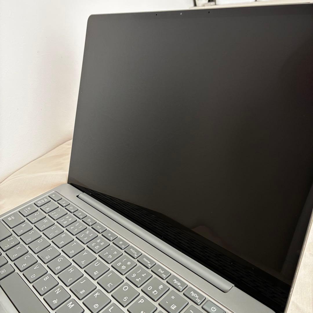 Microsoft Surface Laptop Go 2 本体　電源アダプター