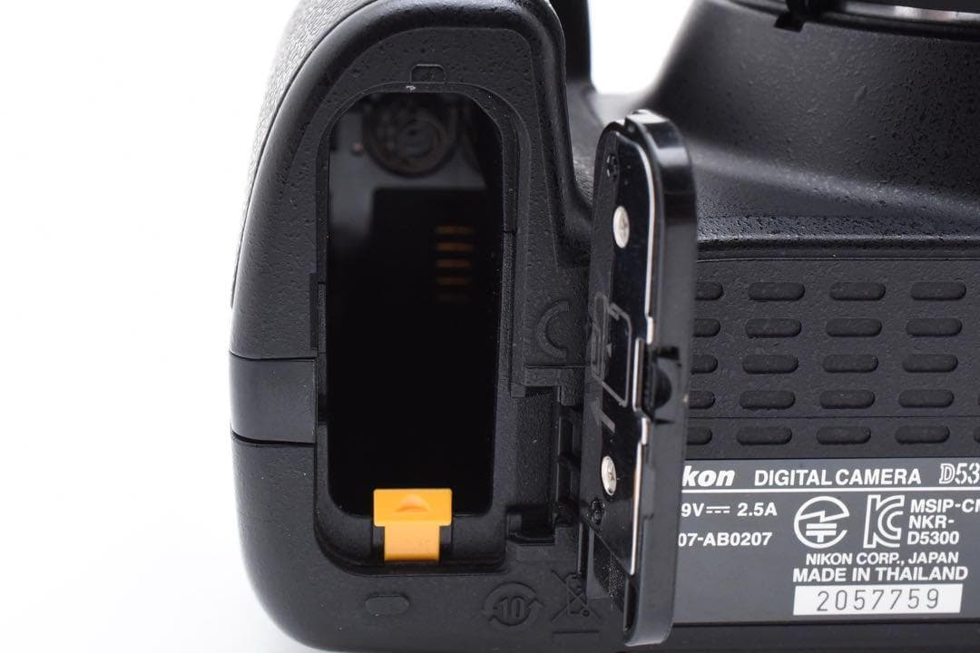 遠くまで撮れる高機能レンズ✨Nikon D5300✨初心者におすすめ✨