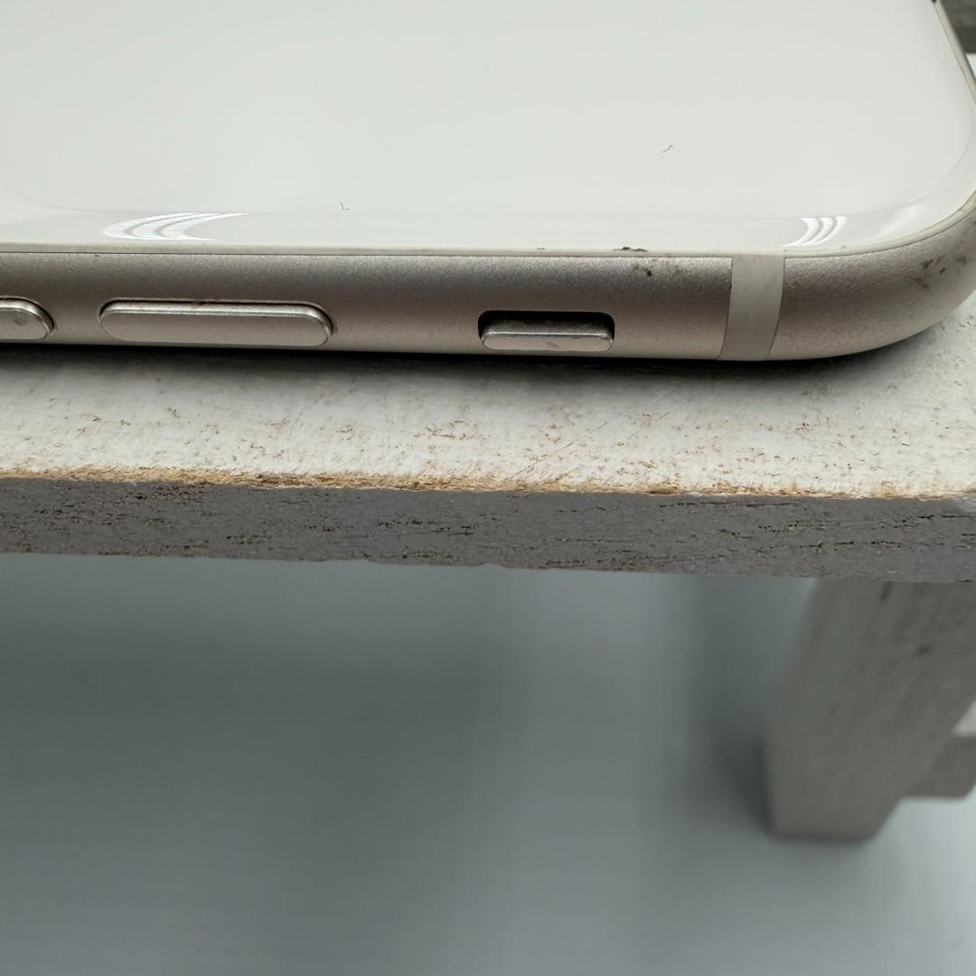 iPhone SE第3世代 64GB スターライト 410