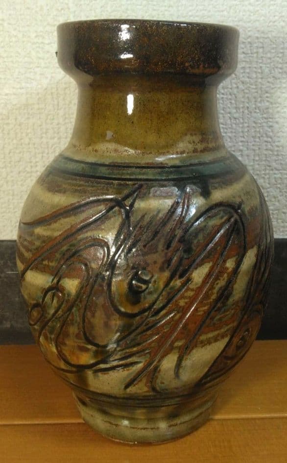 【緑一色】人間国宝 金城次郎 海老魚文花瓶 栞 共箱 無傷 壷屋焼やちむん