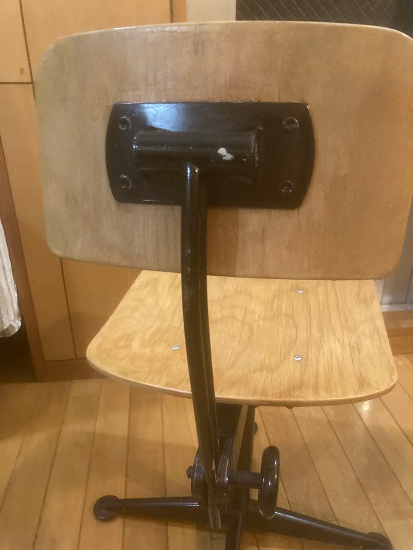 Friso kramer フリソクラマー　ドラフティングチェア