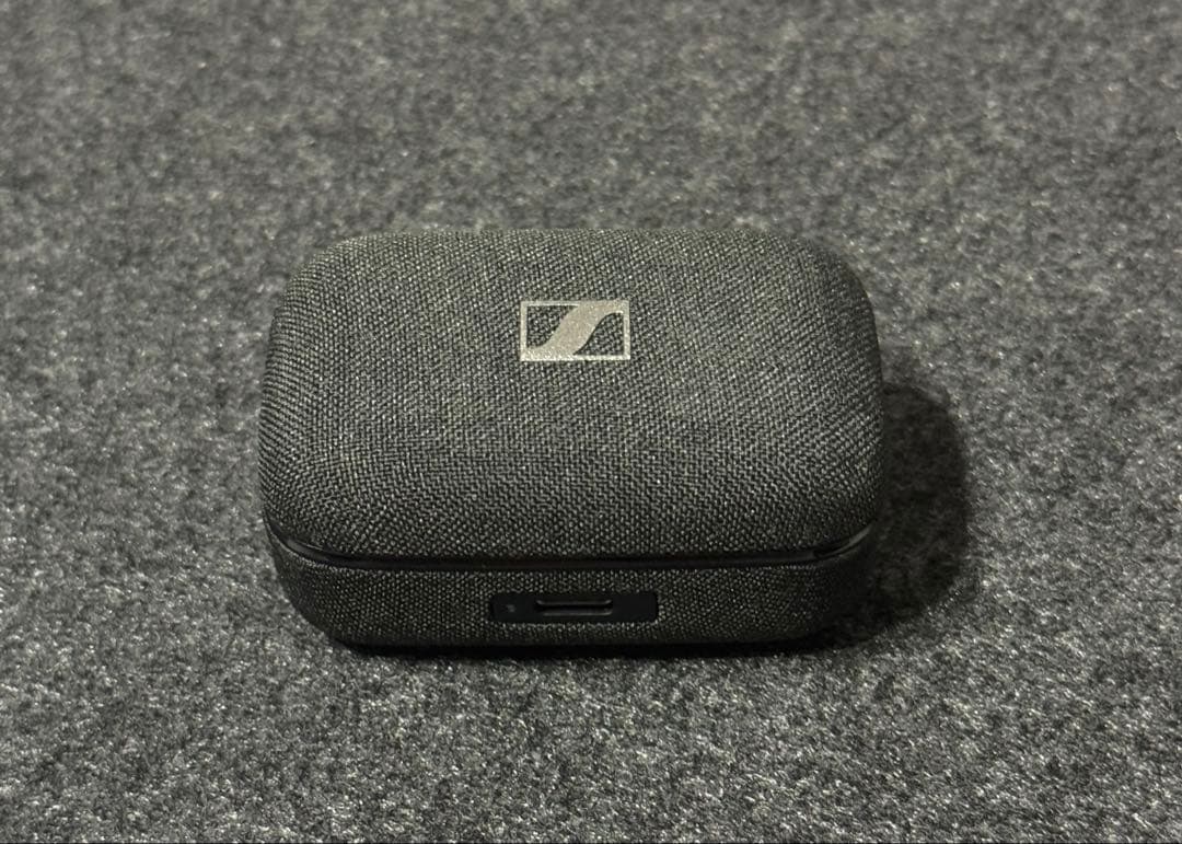 ゼンハイザー　MOMENTUM True Wireless 4 ケース付き