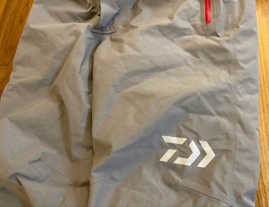 【美品】DAIWA GORE-TEX ウィンタースーツ 上下 M 防寒