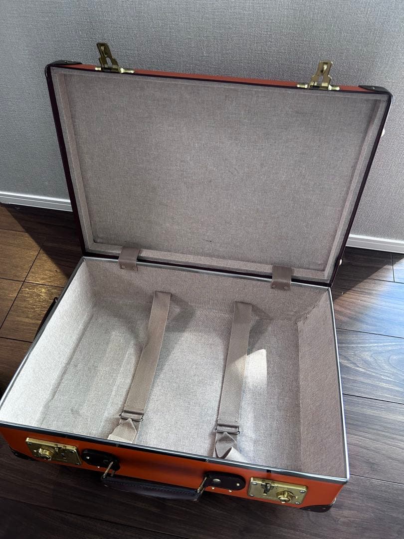 グローブトロッター　スーツケース　オレンジ　機内持ち込みサイズ