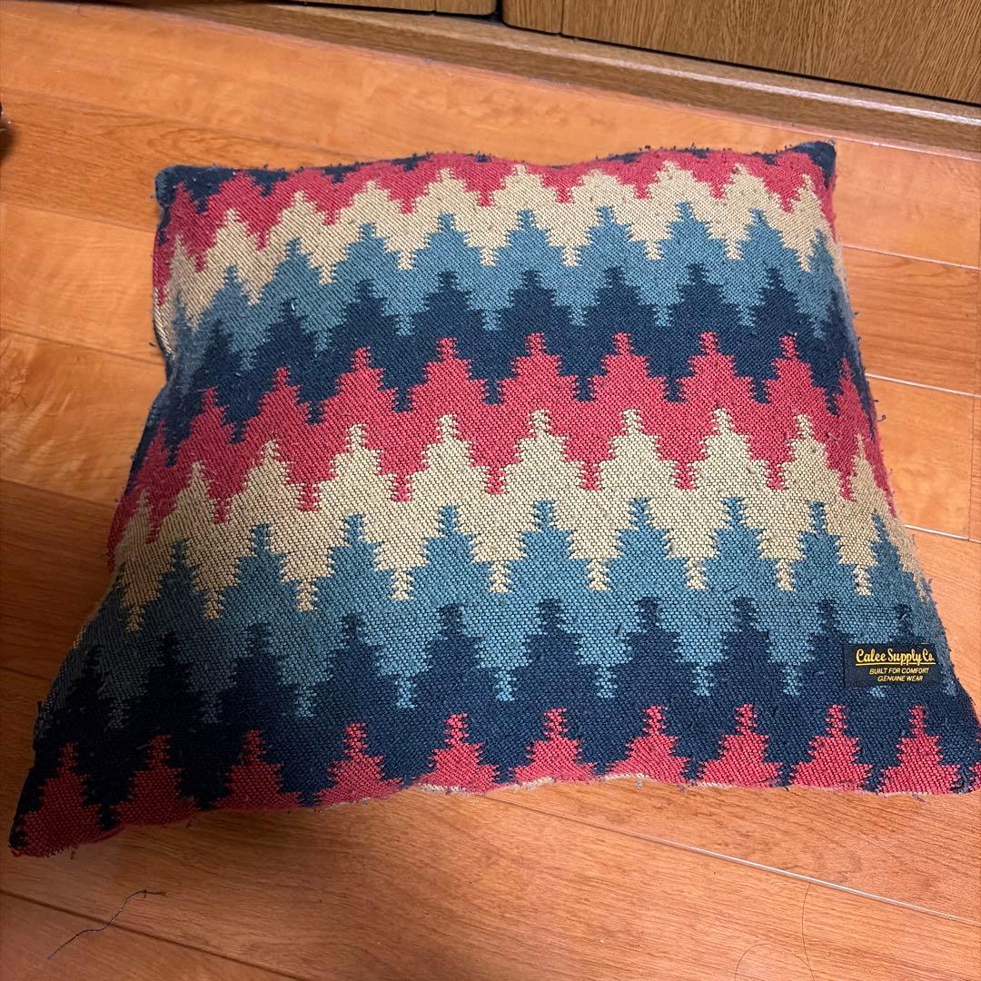 Calee キャリー　クッションカバー　２個セット