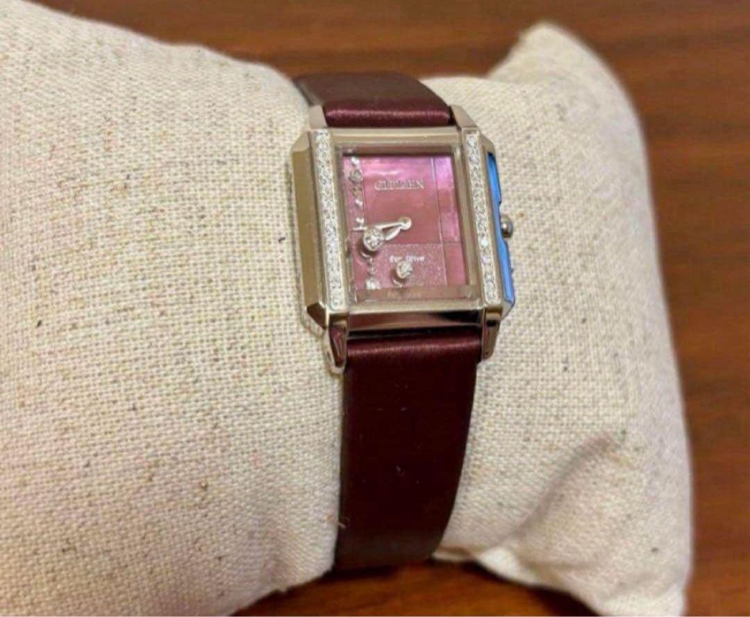 ピンクの猫・【美品】保証書付・シチズンエルEG7061-15W