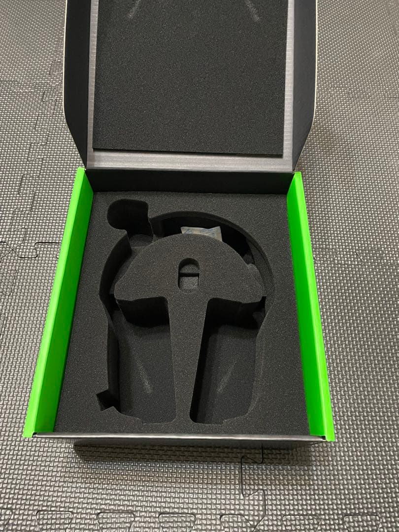 ヘッドホン Razer BLACKSHARK v2 PRO white edition