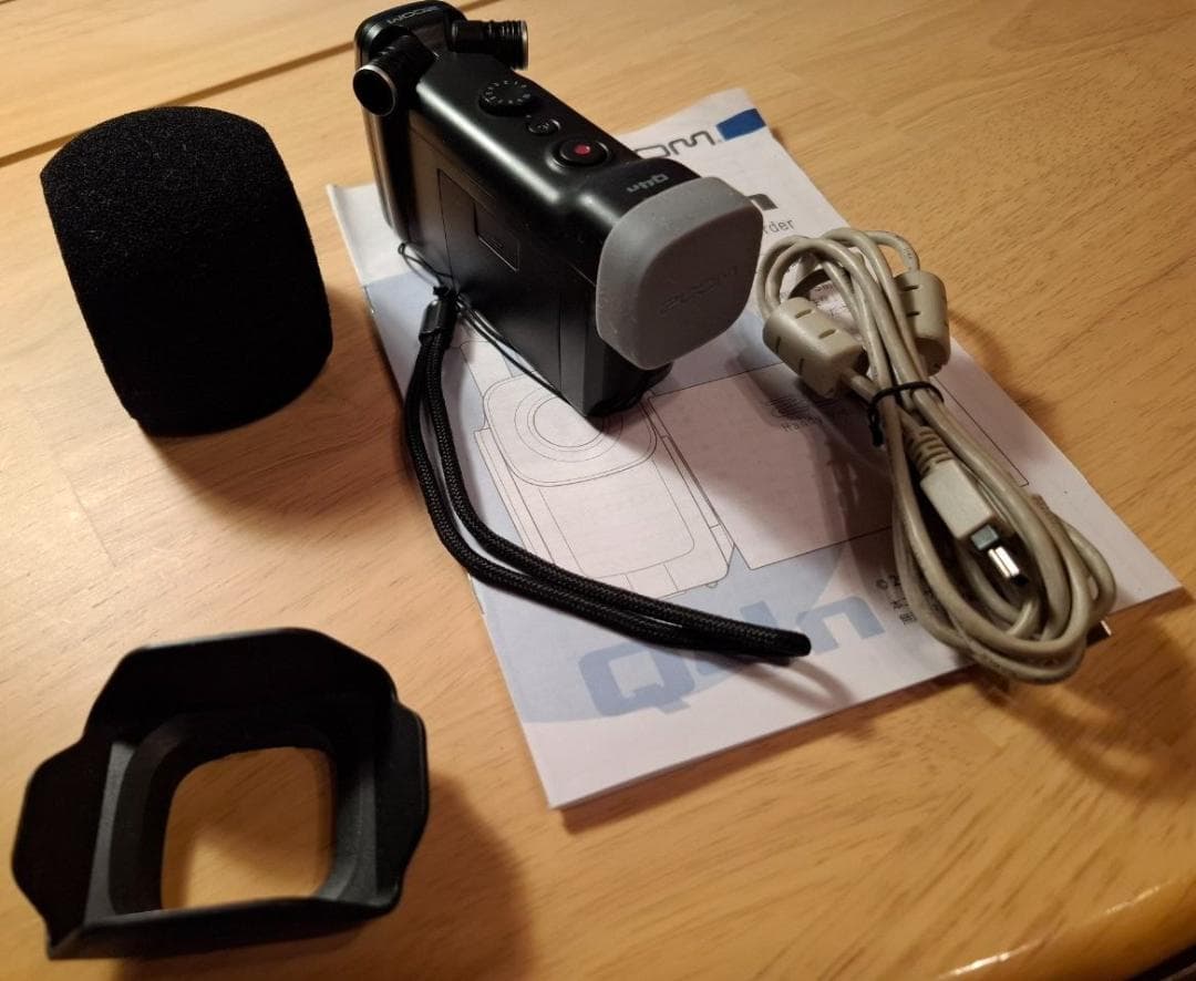 Zoom Q4n ポータブルオーディオレコーダ