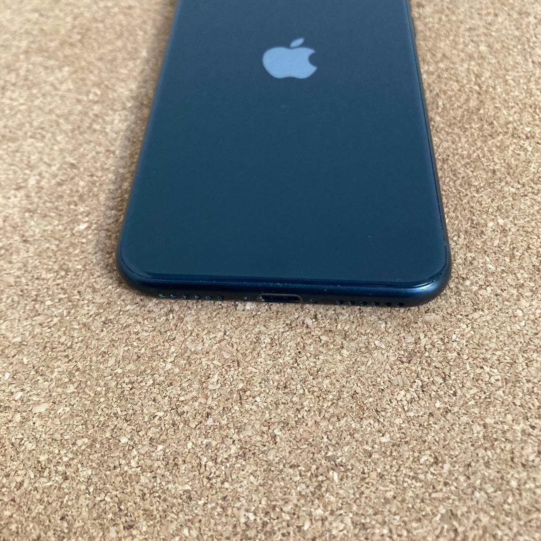 4073【早い者勝ち】電池新品☆iPhoneSE3 128GB SIMフリー☆