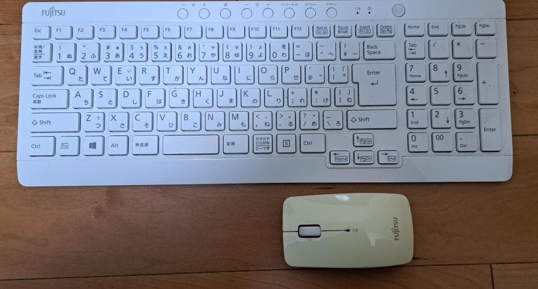 【中古】富士通 ESPRIMO FH53/S　※リカバリメディア付属