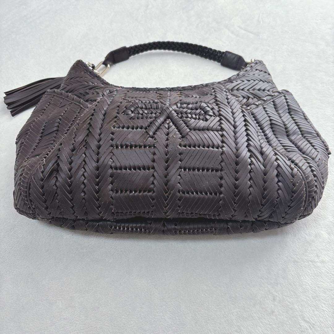 【美品】アニヤハインドマーチ　ワンショルダーバッグ　レザー　編み込み　リボン