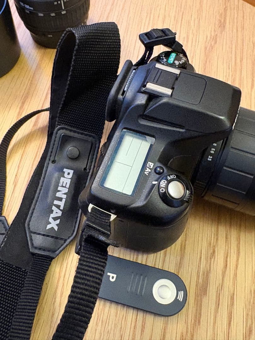 PENTAX istDs デジタル一眼レフカメラ レンズ2個 リモコン付き！