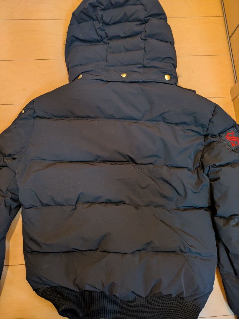 ムースナックルズダウンジャケット 黒