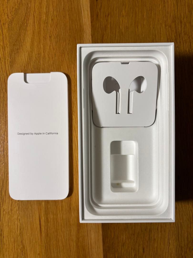 猫*様 Apple iPhone 11 ホワイト 本体