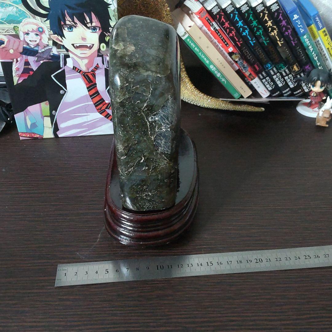 重さ3.3kg！厚み55mm、縦168mm 横165mm ラブラドライト