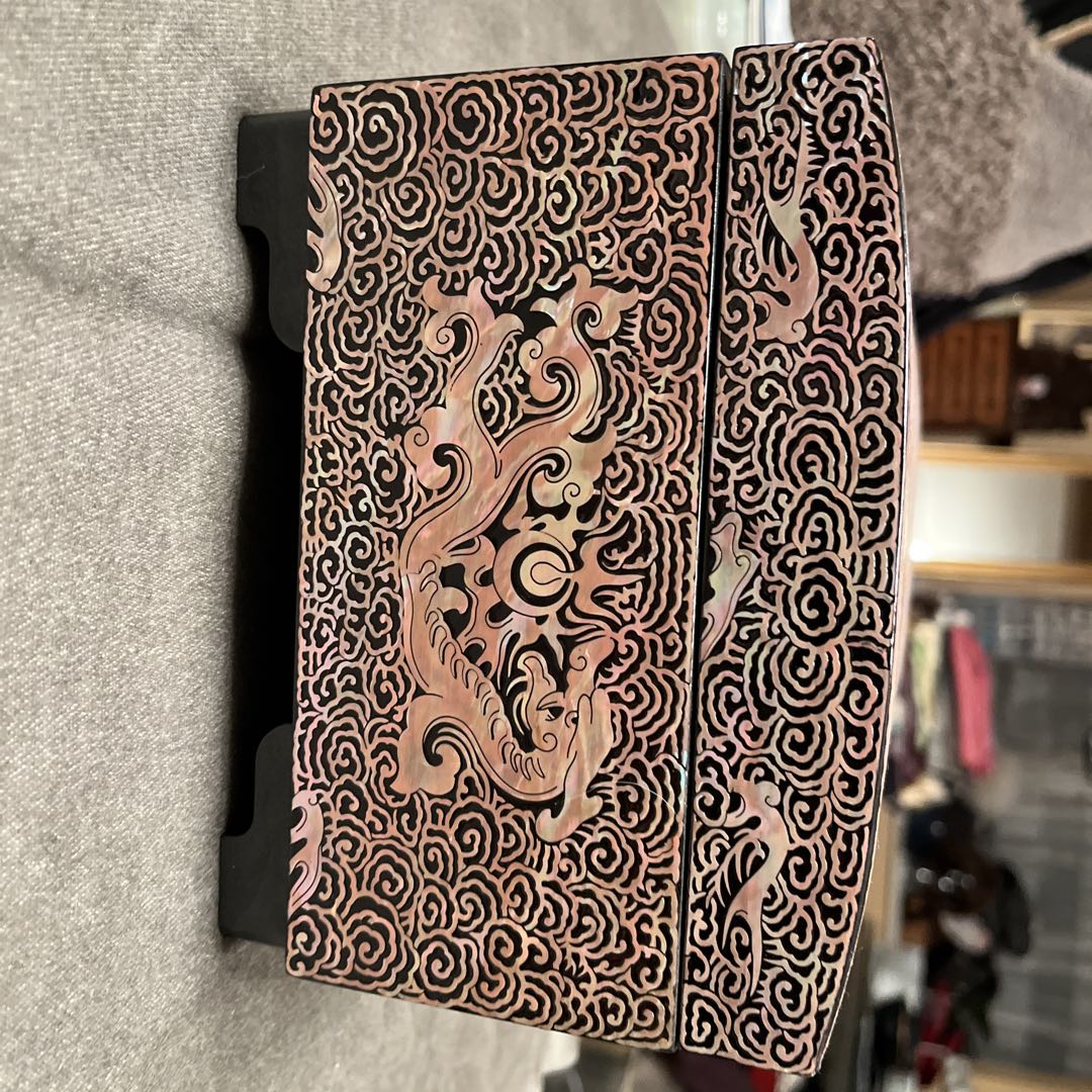 作家　漆器 ドラゴン模様の箱
