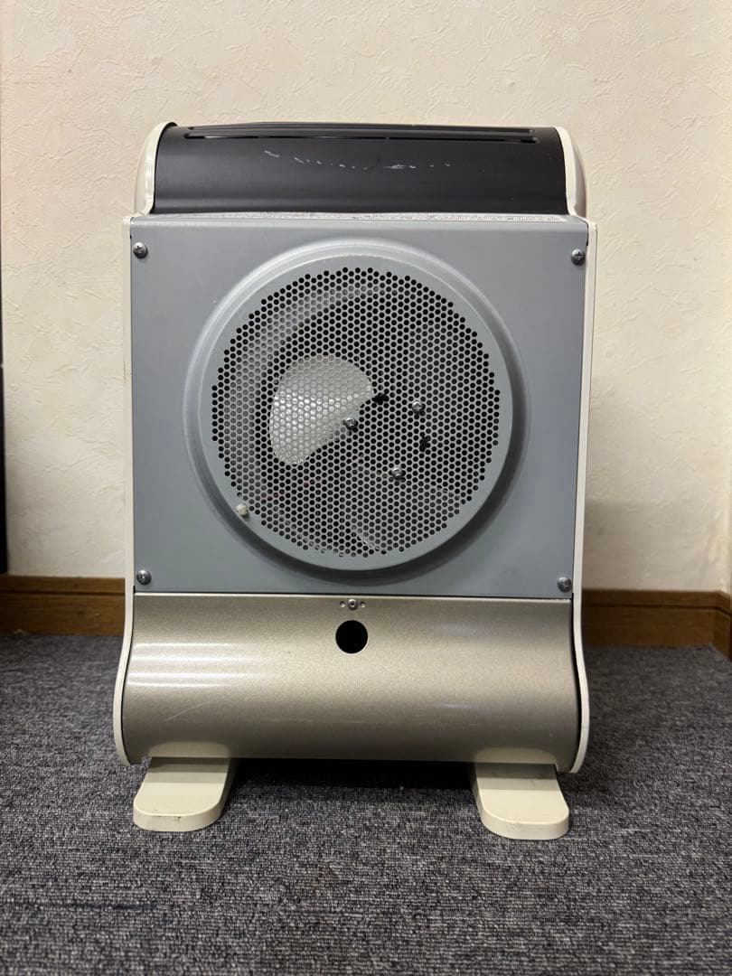 iwatani イワタニ カセットガスファンヒーター 風暖 右上へこみ有