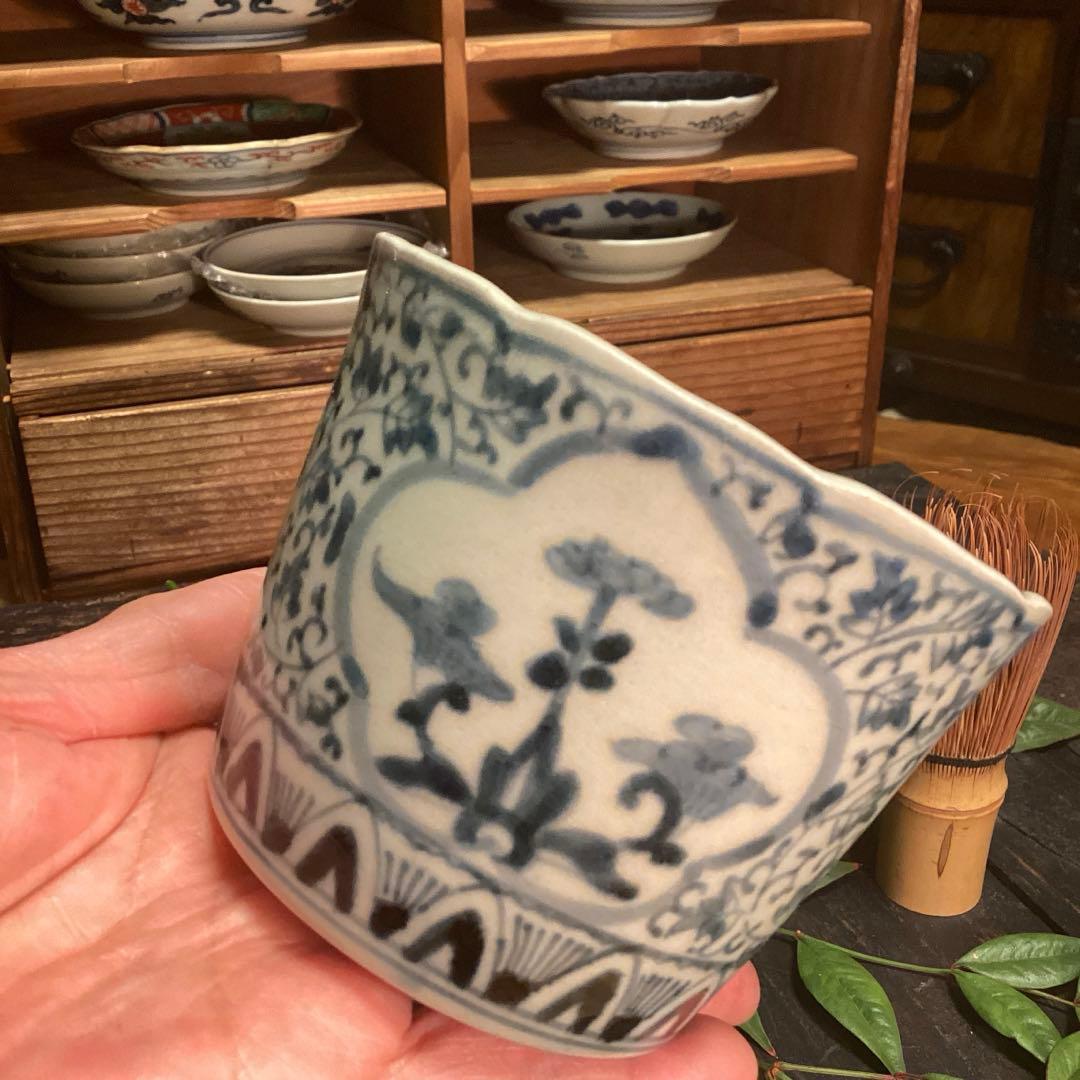 A1044 古伊万里　花唐草　窓絵菊紋様　蕎麦猪口　向付　1客