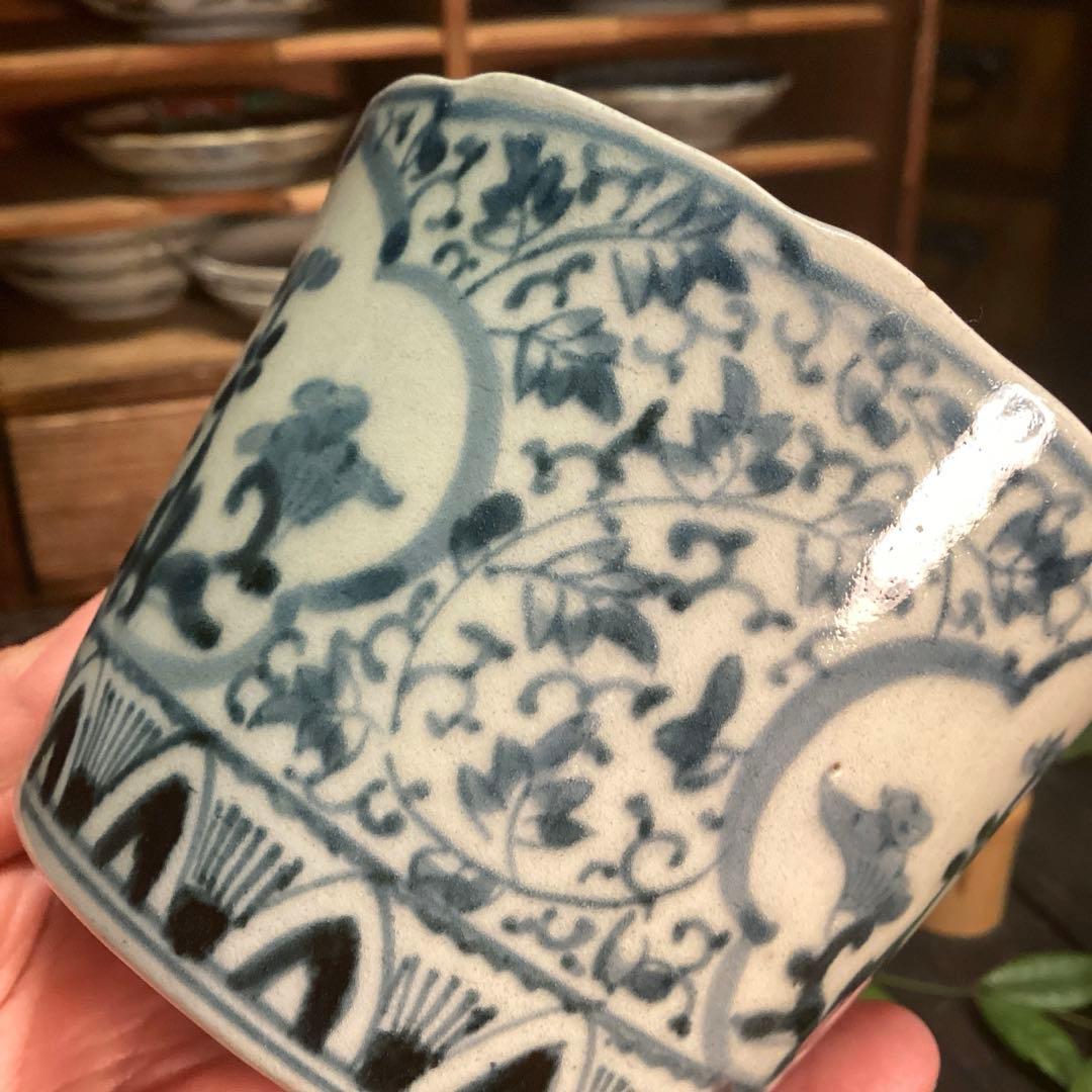 A1044 古伊万里　花唐草　窓絵菊紋様　蕎麦猪口　向付　1客