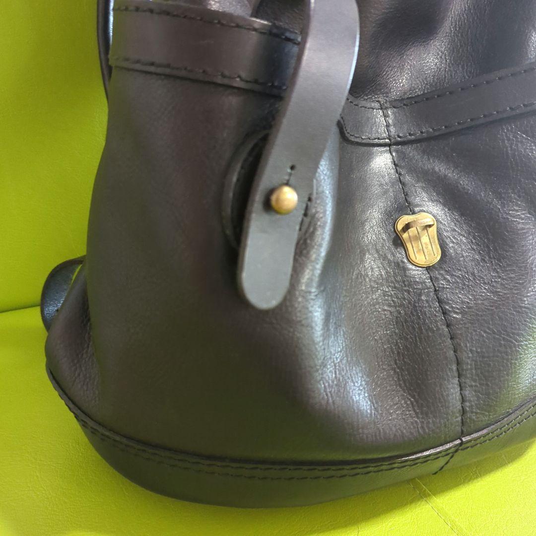 ヘルツ HERZ ダブルポケットのおじぎリュック