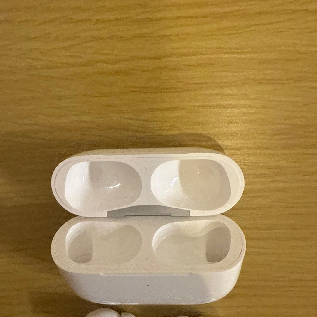 AirPods Pro本体 第1世代　 充電ケース付き