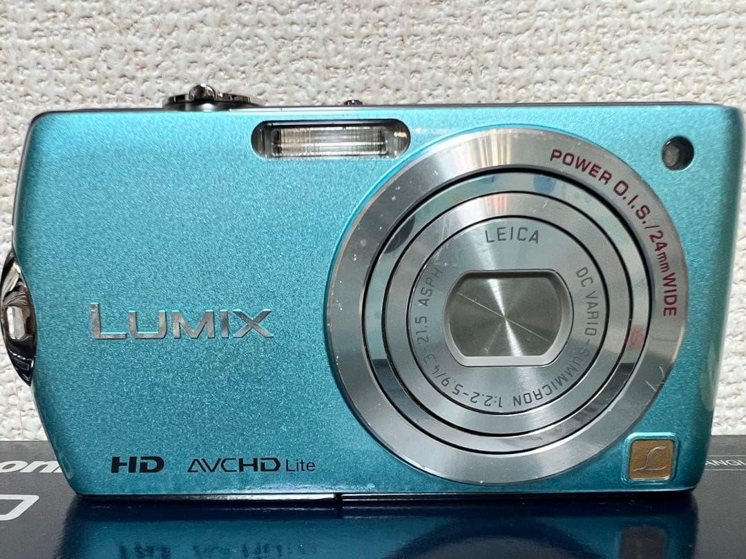 Panasonic LUMIX FX70 コンパクトデジタルカメラ ブルー