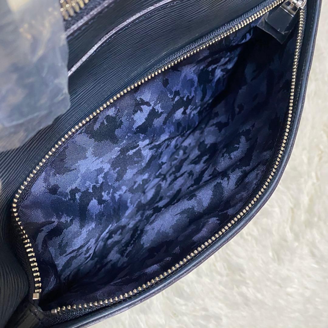 新品タグ付✨アニアリ　トートバッグブリーフケース紺レザー自立式ドーム型A4収納⭕️