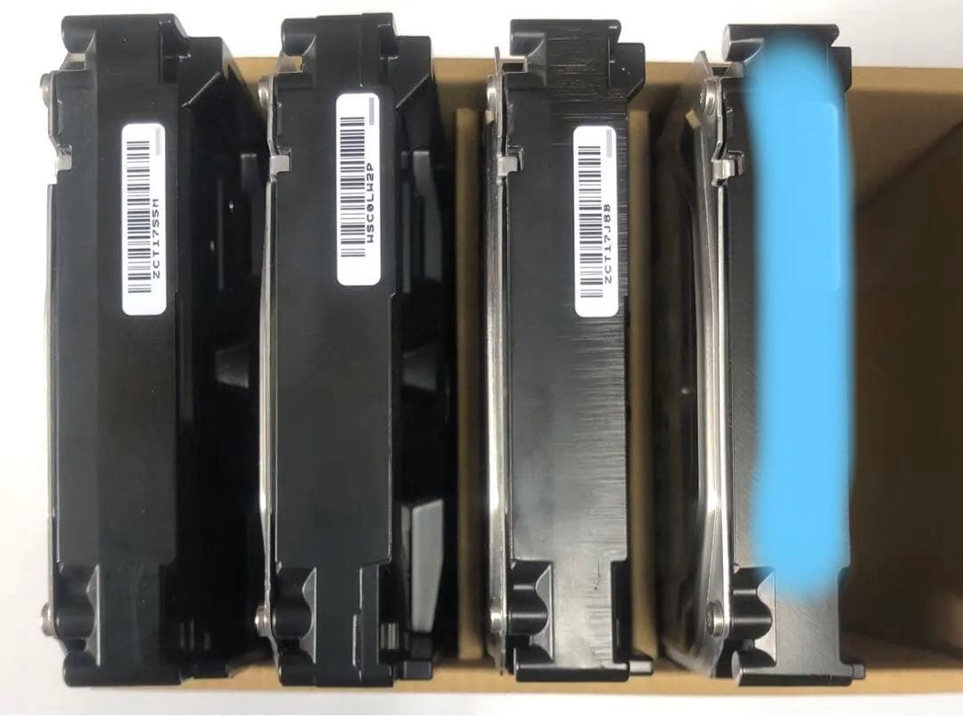 SEAGATE　BARRACUDA　８TB　HDD　3個