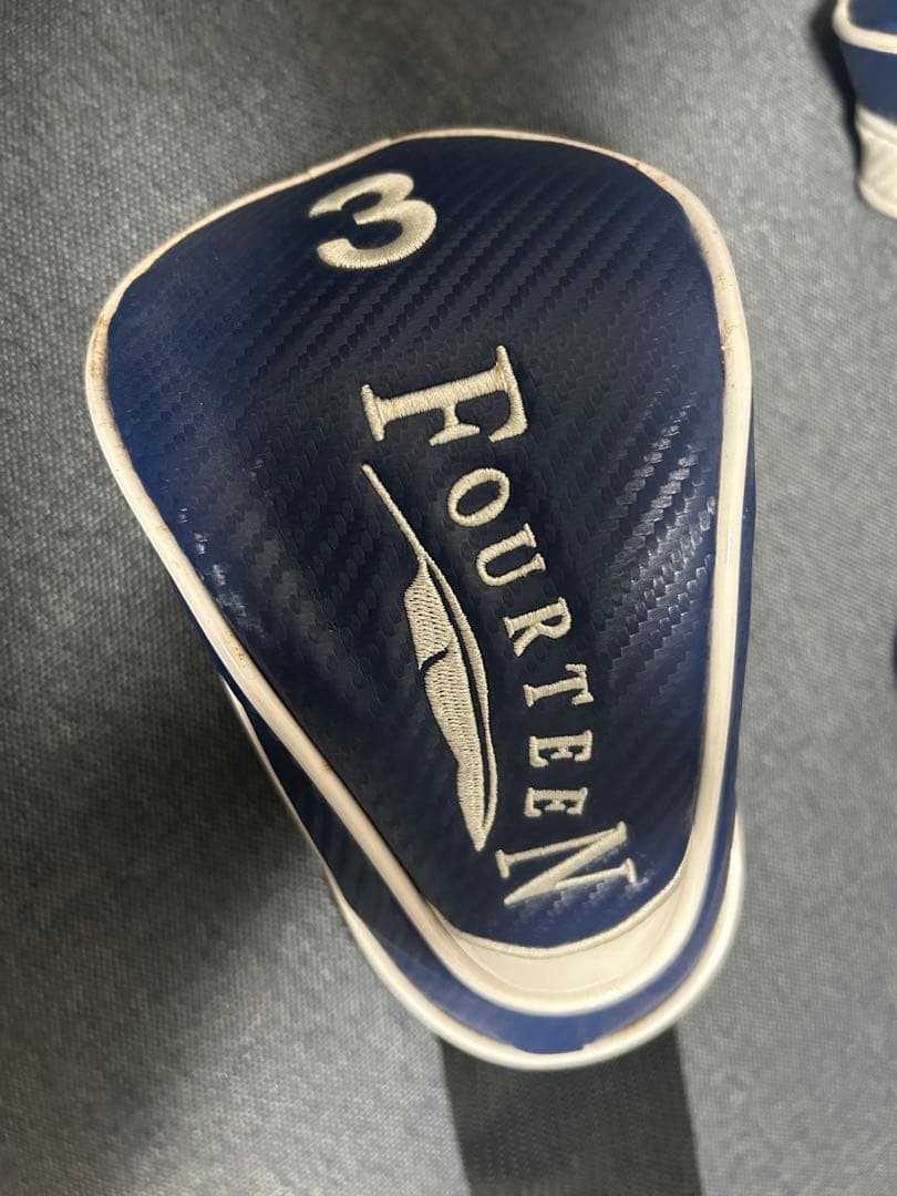 FOURTEEN ヘッドカバー4点セット（1・3・5・X）紺/白 レア 廃盤