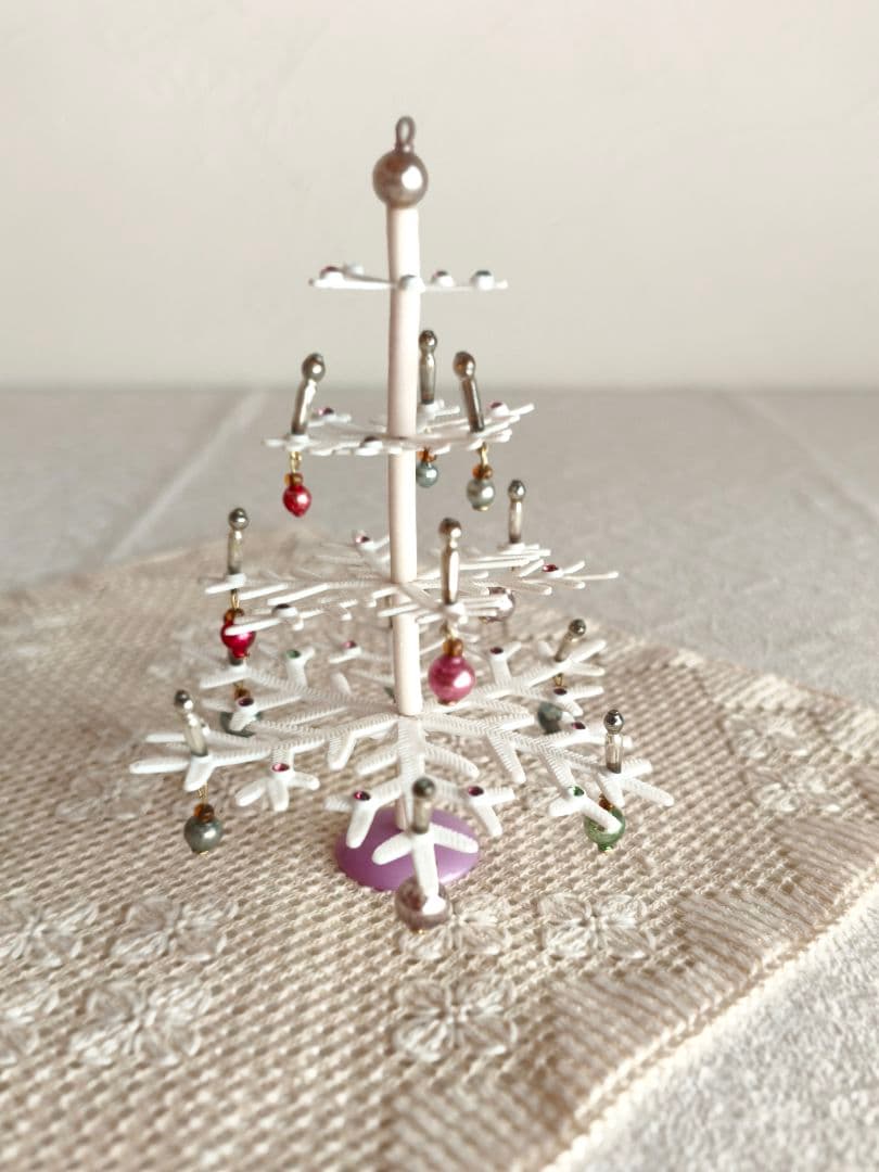 【Jack Louさま】tree ✵ アンティークガラスビーズの ホワイトツリー