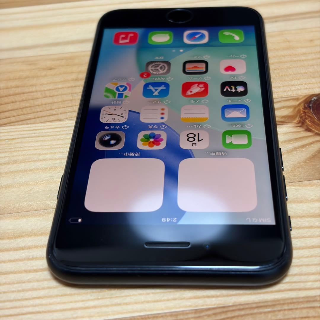 高*歌様 バッテリー新品　iPhoneSE第3世代64GB SIMフリー　美品