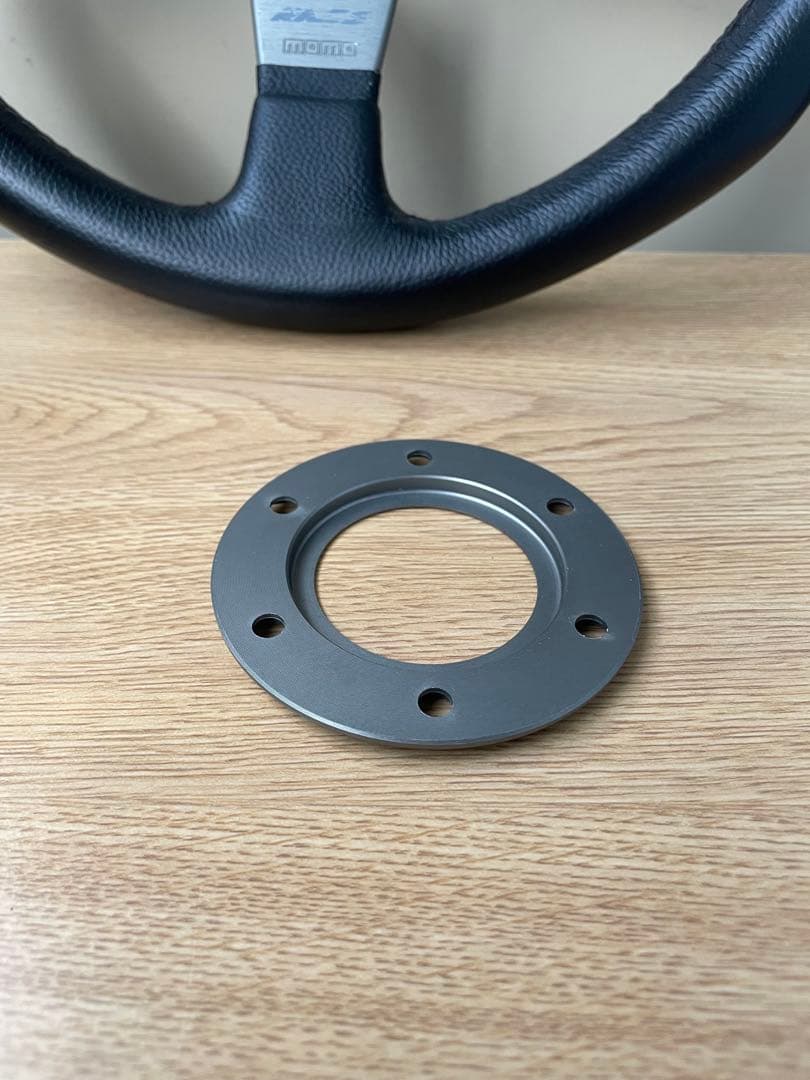 MOMO race 32πモモステアリングハンドル