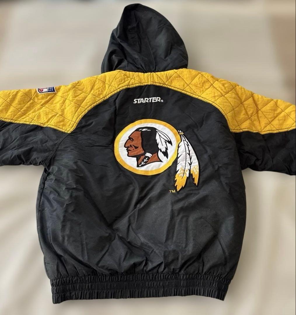 値下げ　NFL レッドスキンズ ナイロン　ジャンパー　ジャケット used