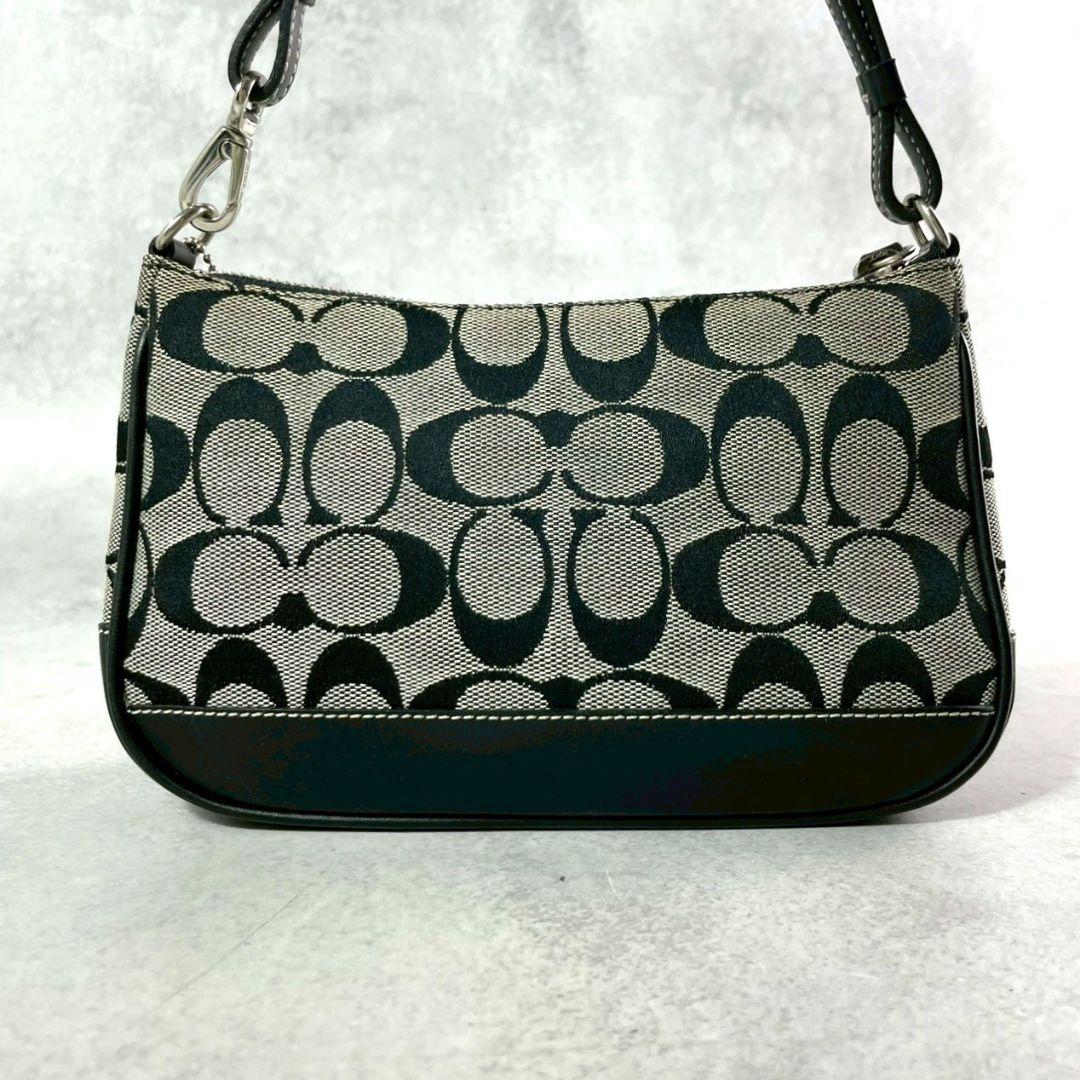 バッグ Coach accessory pouch vintage signature