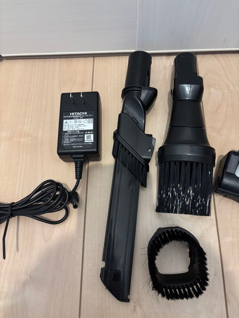 日立　HITACHI　掃除機 コードレス　PV-BKL11L 24年製　BT優