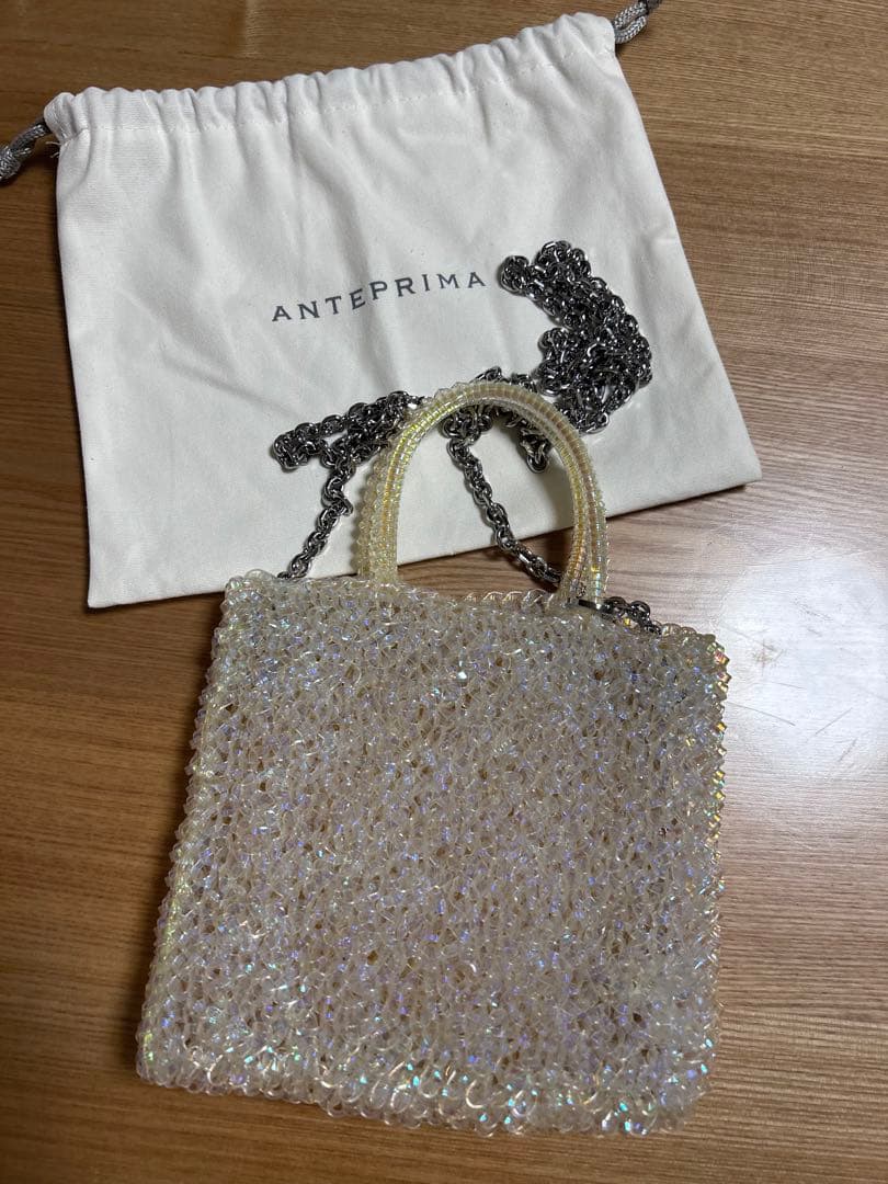 アンテプリマ　ミニアトゥーラ　オーロラホワイト　ショルダーバッグ