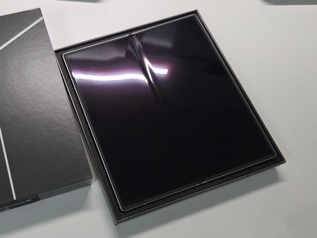 Samsung Galaxy Z Fold7 256GB シルバーシャドウ