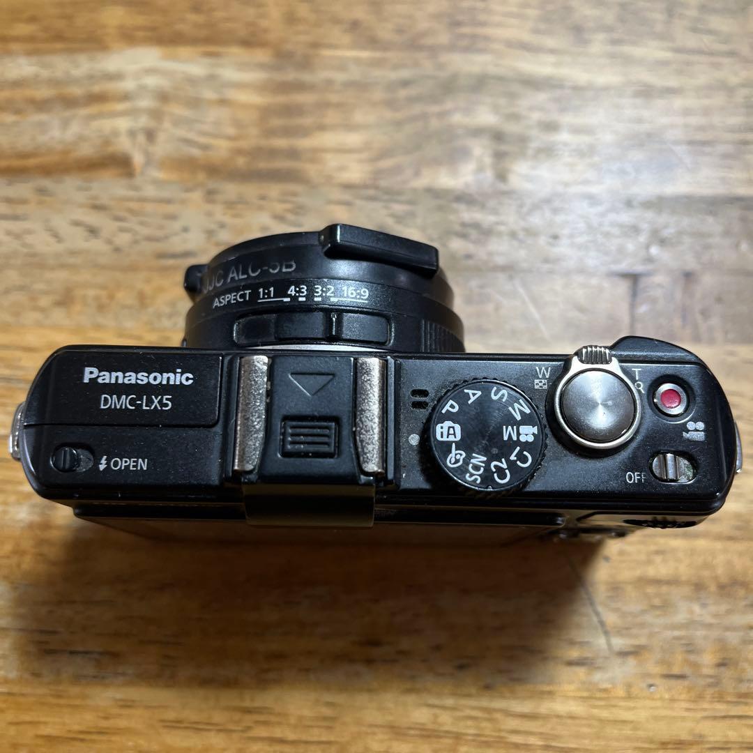 Panasonic LUMIX LX5 動作中　アクセサリー多数付き