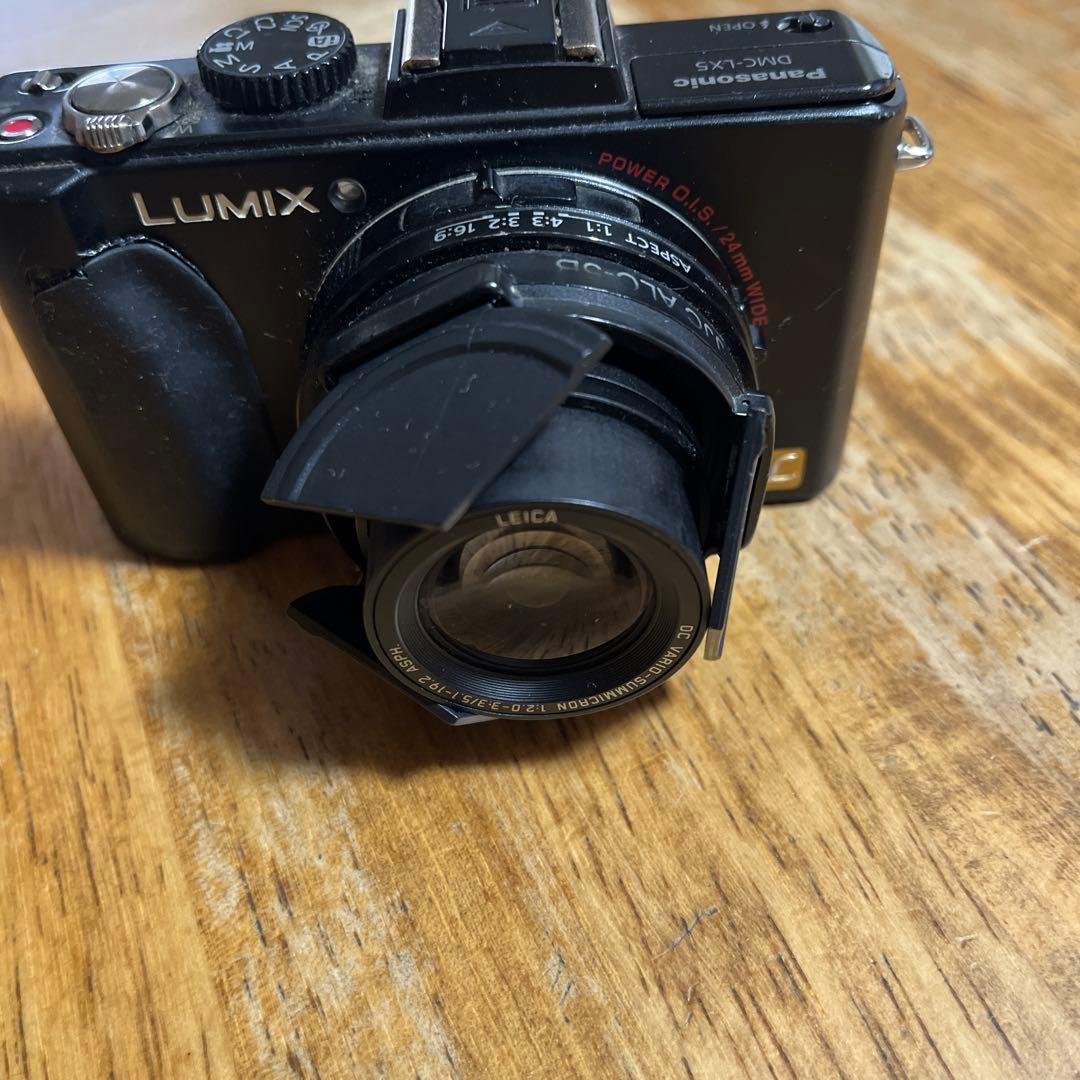 Panasonic LUMIX LX5 動作中　アクセサリー多数付き